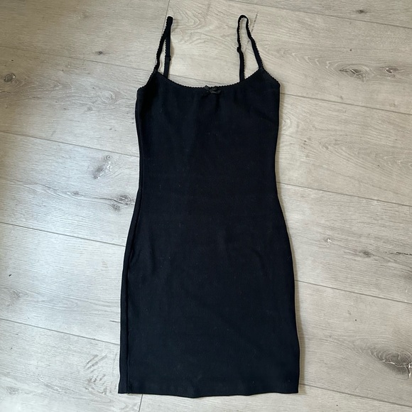 KATRINA MINI DRESS BLACK X PRINCESS POLLY - Picture 4 of 6